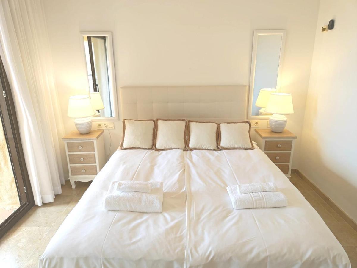 15 First Line Penthouse With Wonderful Seaview Near Duquesa Golf Manilva Andalucia Apartment Luaran gambar
